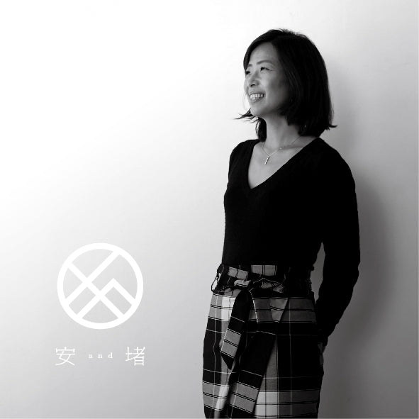 ロザリン　手ぬぐい（藍染）